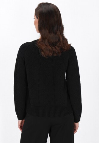 Usha Trui 'Fashion Look' in Zwart