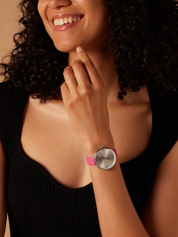 Montre à affichage analogique 'Masche' Lucardi en rose : devant