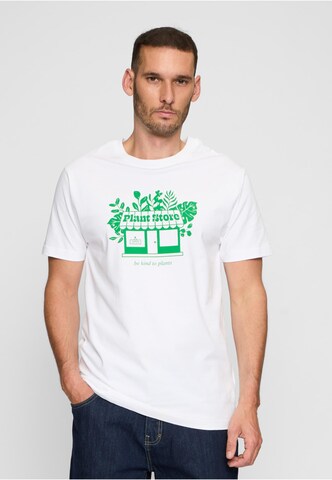 MT Men Shirt in White: front