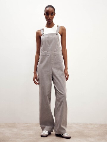 ABOUT YOU x Marie von Behrens regular Overalls 'Carla' i blå