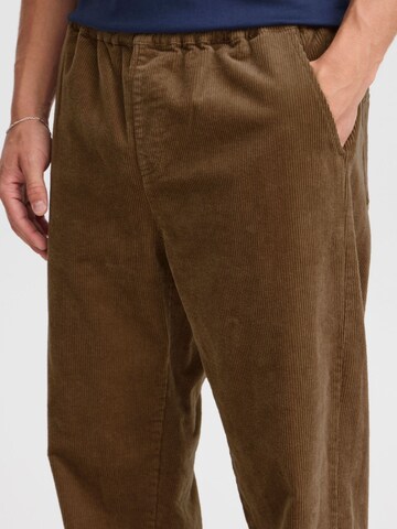 Loosefit Pantalon chino ' DARIO' The Jogg Concept en marron