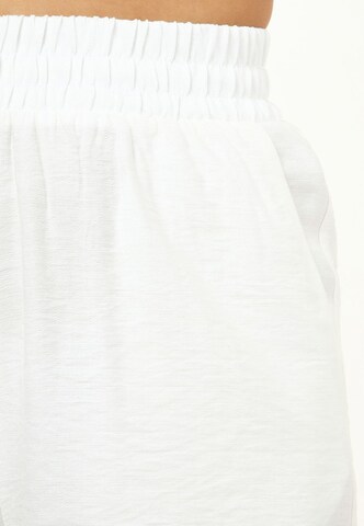 Regular Pantalon Awesome Apparel en blanc
