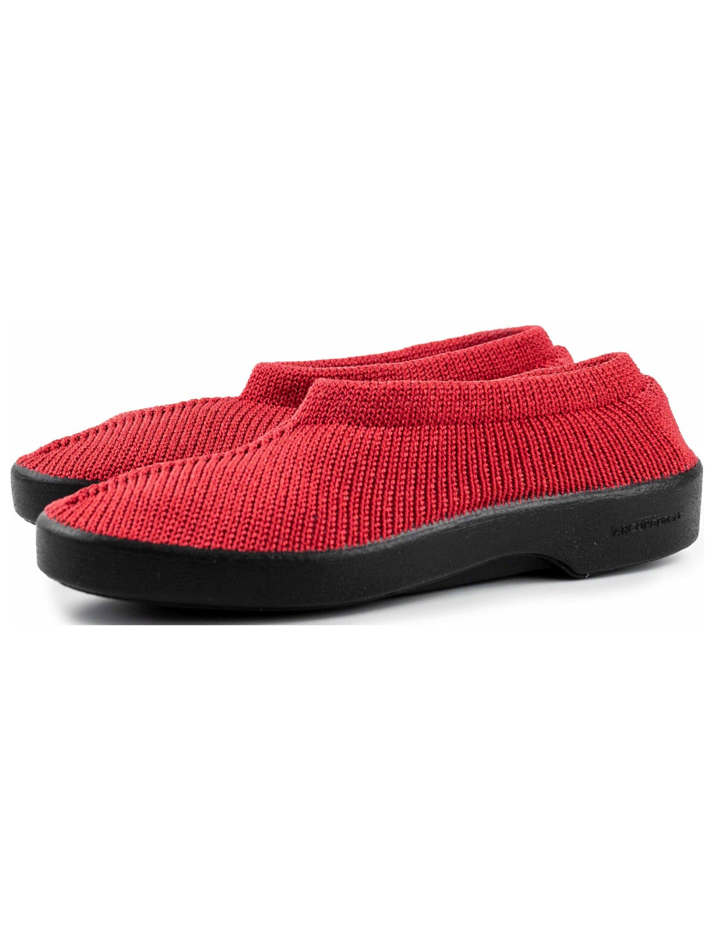 Arcopedico Slip-ons in Red