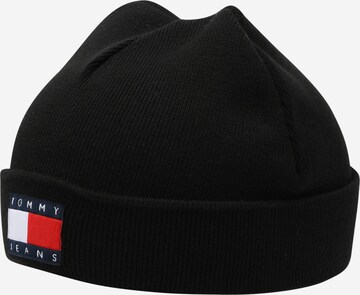 Tommy Jeans Beanie in Black: front