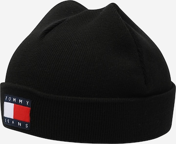 Tommy Jeans Beanie in Black: front