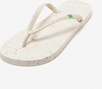 Brasileras - Chinelos de dedo 'Re Walk W' em branco: frente