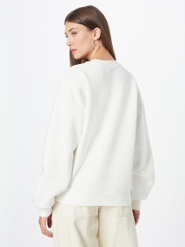 Gina Tricot Sweatshirt 'Riley' i hvid