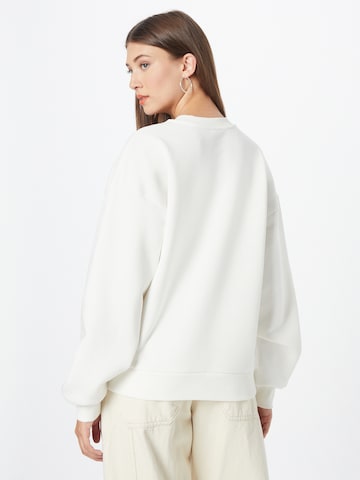 Sweat-shirt 'Riley' Gina Tricot en blanc