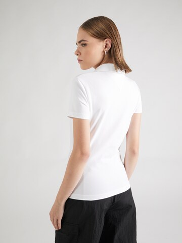 T-shirt 'ESSENTIAL' Tommy Jeans en blanc