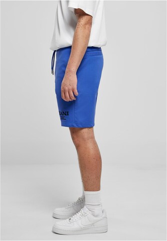 regular Pantaloni di Urban Classics in blu