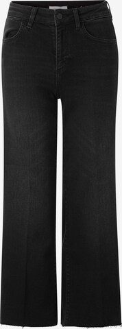 Rich & Royal Regular Pleated Jeans in Black: front