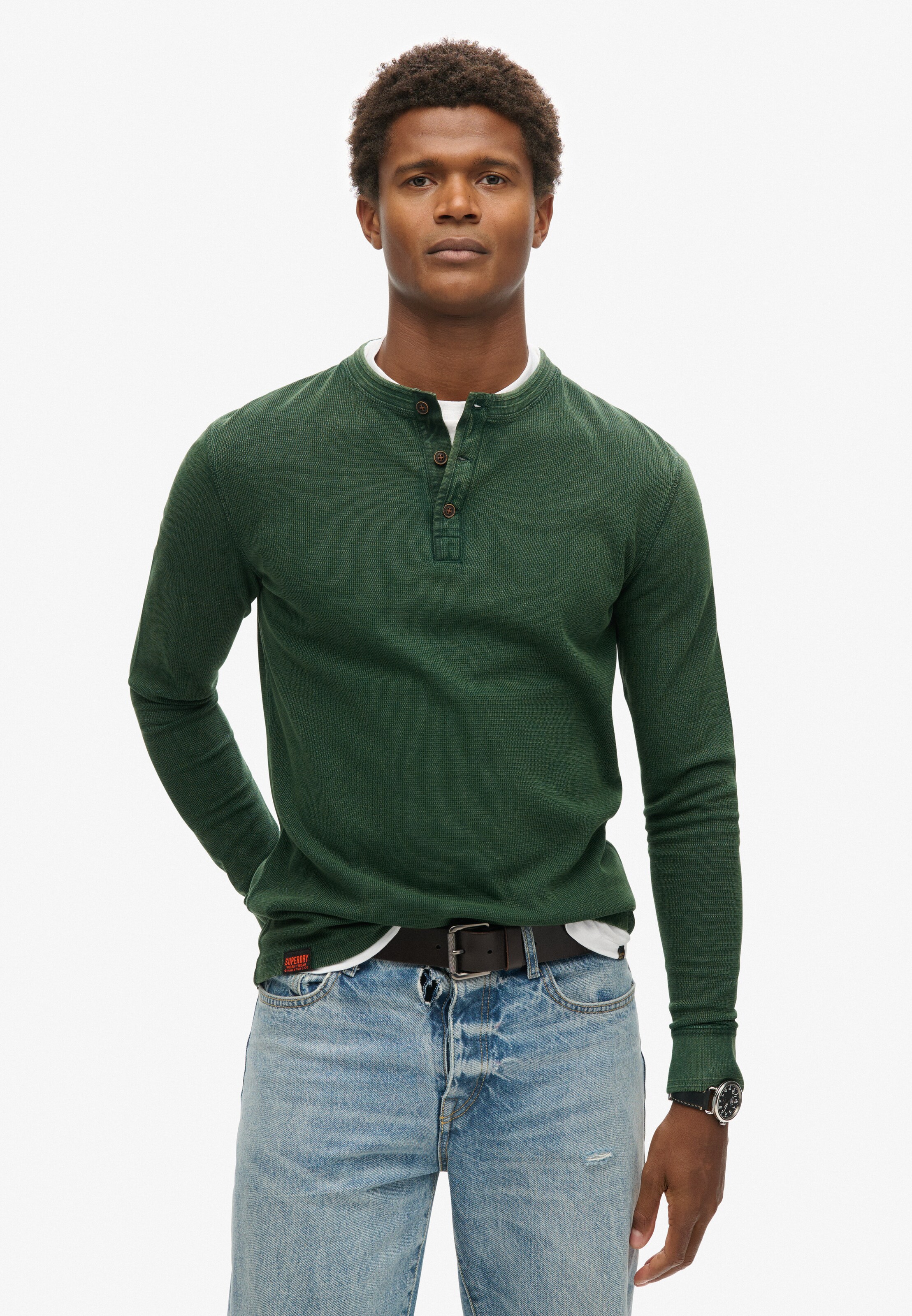 T-Shirt Superdry en vert : devant