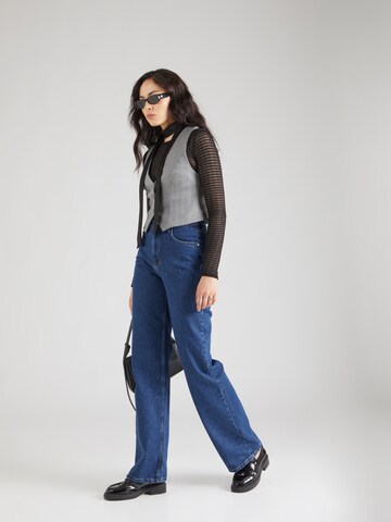 Trendyol Regular Jeans in Blue