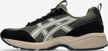 ASICS SportStyle Sneakers in Green: front