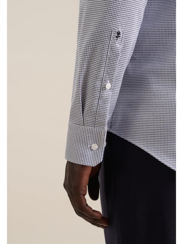 Coupe regular Chemise business 'Slim' SEIDENSTICKER en blanc