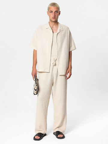 VAMOS CLO Sweatsuit 'Azalea' in Beige: front