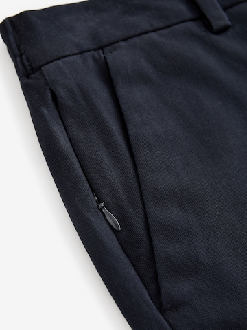 regular Pantaloni chino di Next in blu