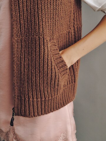 Gilet in maglia di Next in marrone