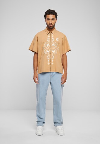 Karl Kani Comfort Fit Hemd in Beige