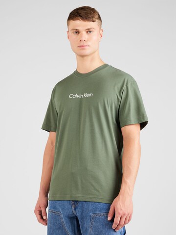 Calvin Klein قميص 'Hero' بلون أخضر: الأمام