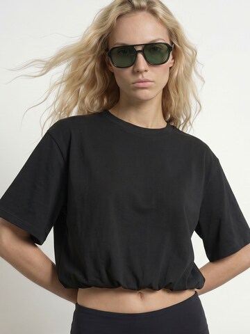 HYPEDROP Shirt in Black: front