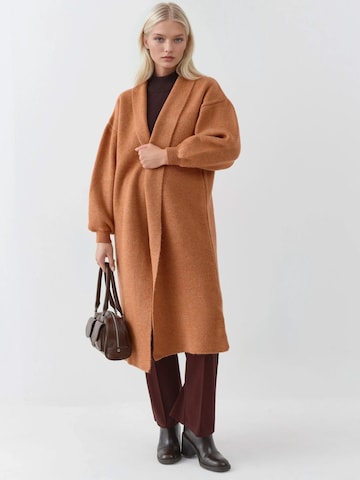Cardigan 'Strickjacken' My fashion en marron : devant