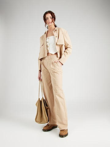 Wide leg Pantaloni con piega frontale di comma casual identity in marrone