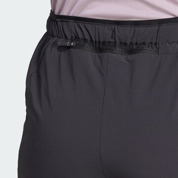 Effilé Pantalon de sport 'Xperior' ADIDAS TERREX en noir