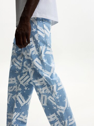 Bershka Loosefit Jeans i blå