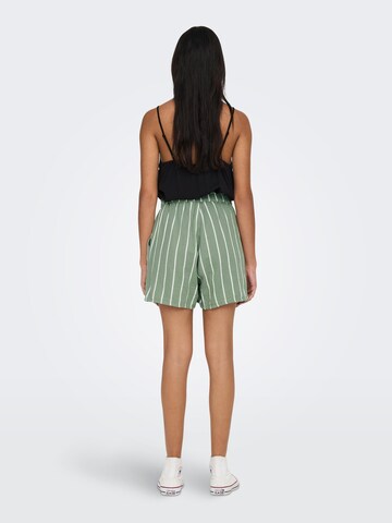 Regular Pantalon 'NORA' ONLY en vert