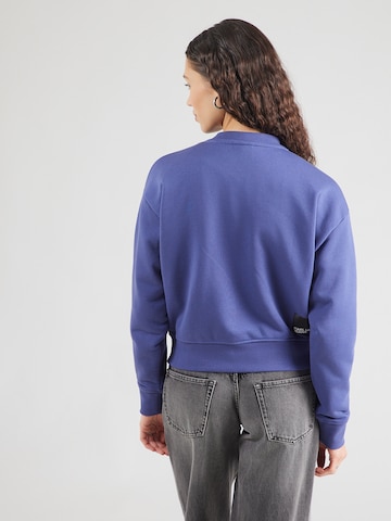 KARL LAGERFELD JEANS Sweatshirt 'ESSENTIAL' in Blauw: terug