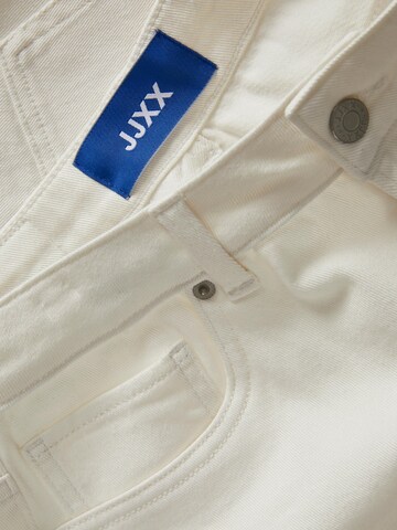 JJXX Regular Shorts 'Hazel' in Beige