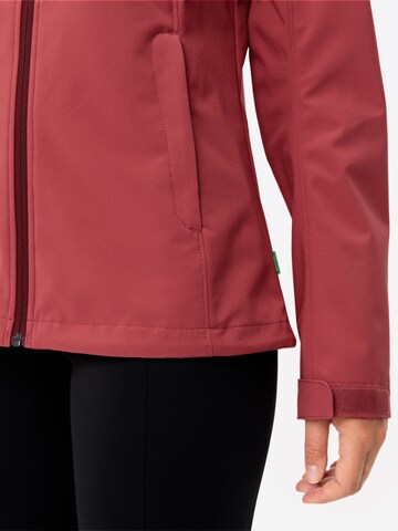 VAUDE Weatherproof jacket in Red