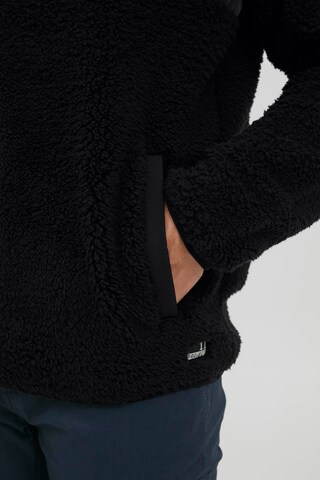 11 Project Pullover 'PIET' in Schwarz