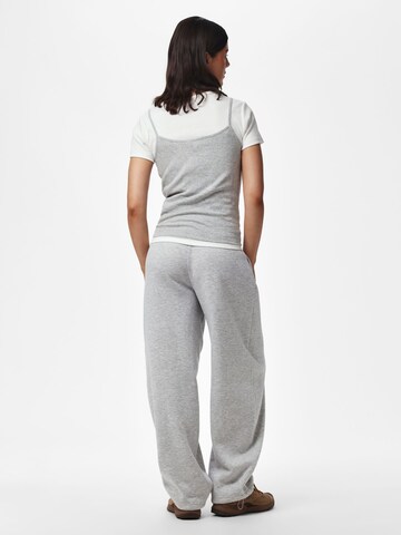 PIECES Loosefit Broek 'PCSali Chilli' in Grijs