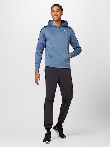 PUMA - Sweatshirt de desporto em azul