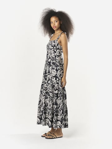 KOROSHI Zomerjurk in Zwart