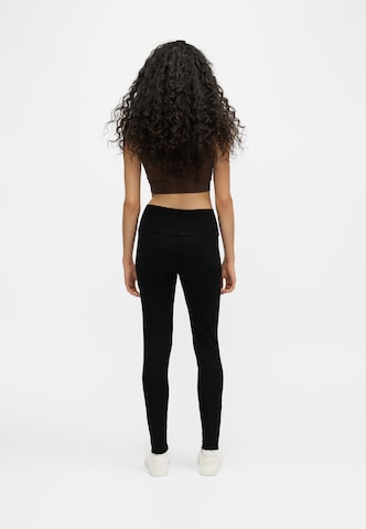 Skinny Leggings 'VMBUBBLE' Vero Moda Petite en noir