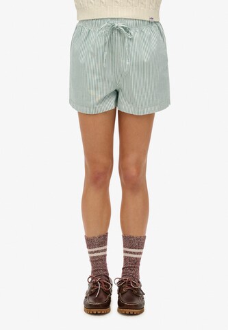 Superdry Regular Broek in Groen: voorkant