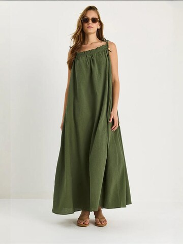 Bianco Lucci Dress in Green