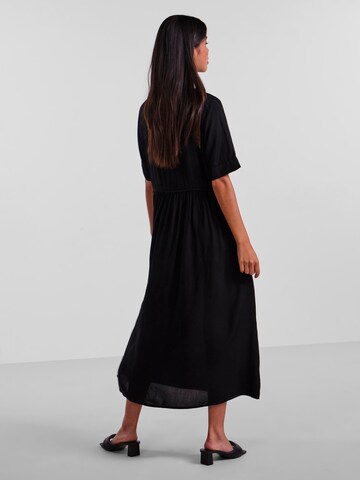 PIECES - Vestido 'Nya' em preto