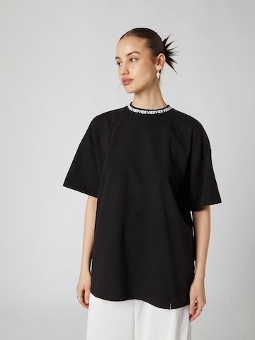 VIERVIER Shirt 'Beren' in Zwart: voorkant