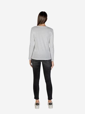 Maglietta 'XW001456 AF10356' di ARMANI EXCHANGE in bianco