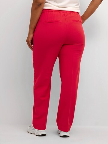 KAFFE CURVE Regular Pleated Pants 'Sakira' in Pink