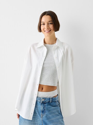 Chemisier Bershka en blanc : devant