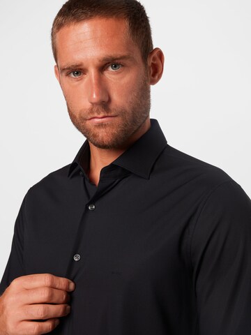 Michael Kors - Ajuste estrecho Camisa en negro