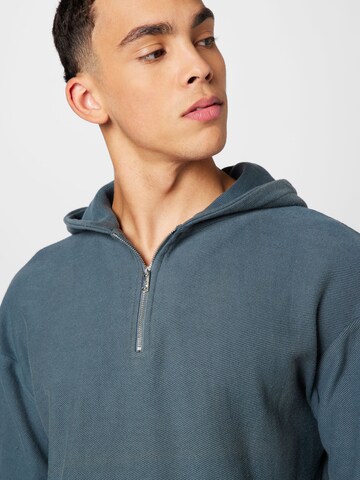 BURTON MENSWEAR LONDON Sweatshirt i blå