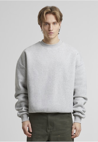Prohibited Sweatshirt i grå