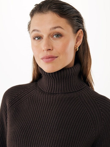 MEXX Пуловер в кафяво