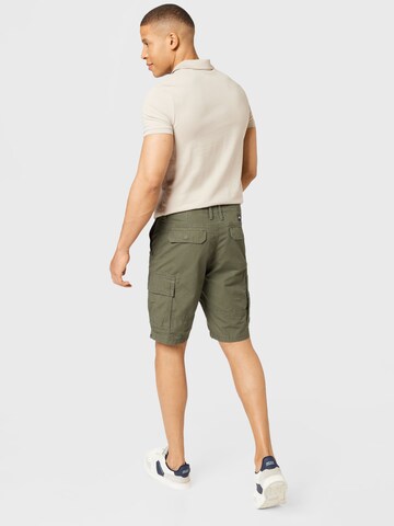 BILLABONG Regular Shorts 'Scheme' in Grün